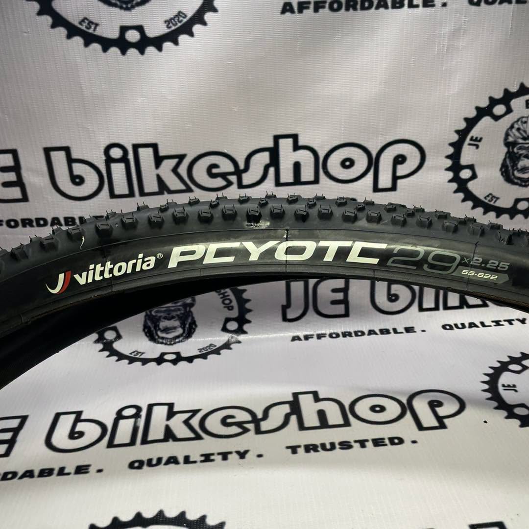 VITTORIA PEYOTE 29 X 2.25 WIRED TIRE