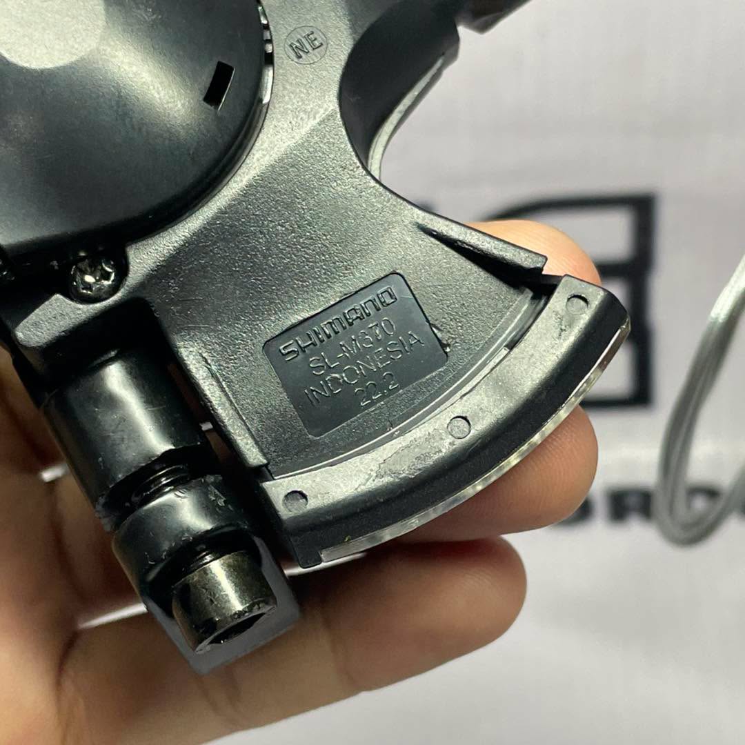 SHIMANO M370 ALTUS RIGHT