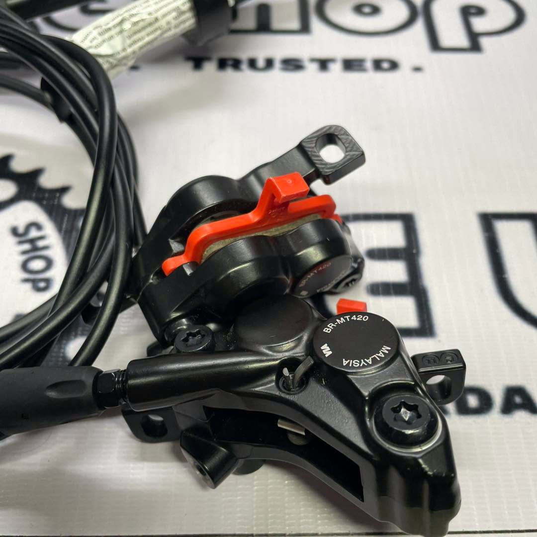 SHIMANO MT401 LEVER + MT420 QUAD PISTON CALIPER INTERNAL HYDRAULIC BRAKE