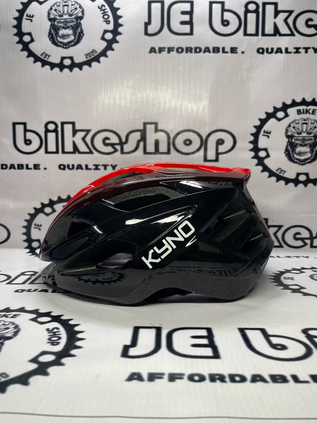 KYNO BLACK RED  LARGE HELMET