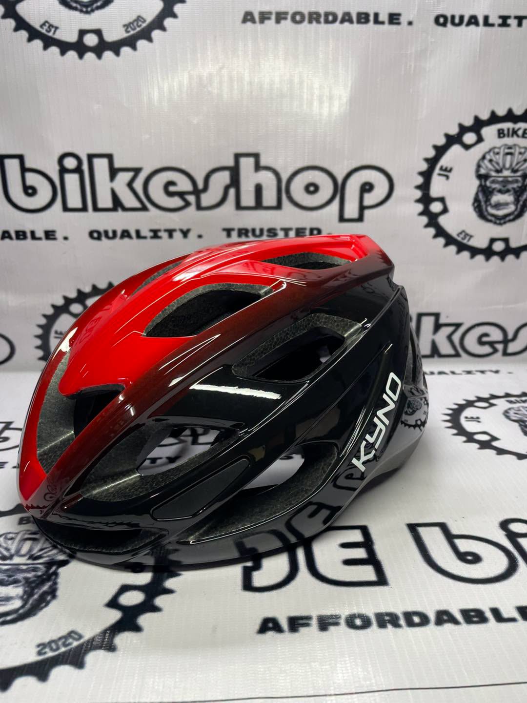 KYNO BLACK RED  LARGE HELMET