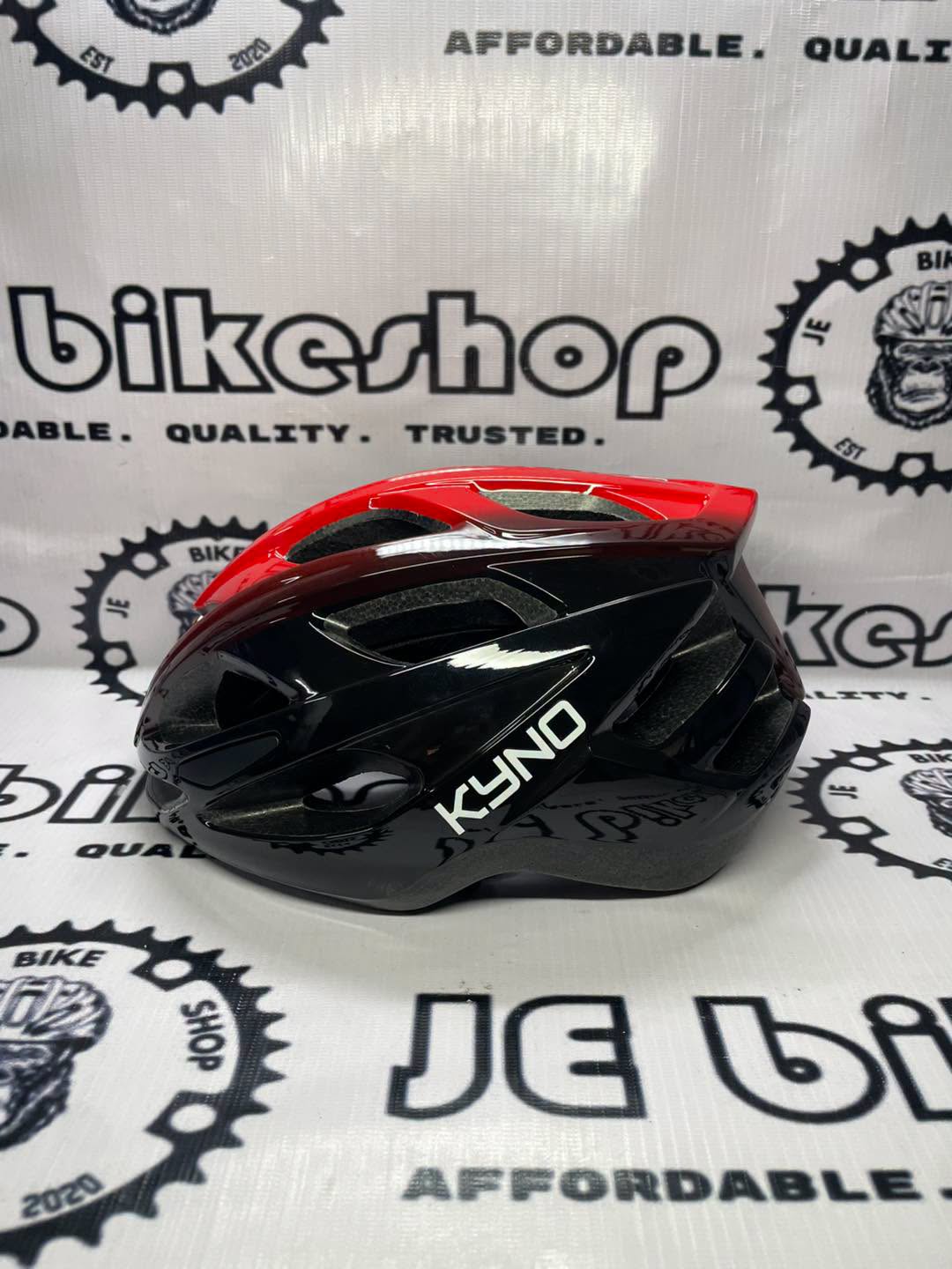 KYNO BLACK RED  LARGE HELMET