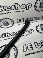 RIRO 30.8 X 400 MM SETBACK CARBON GLOSSY BLACK SEATPOST