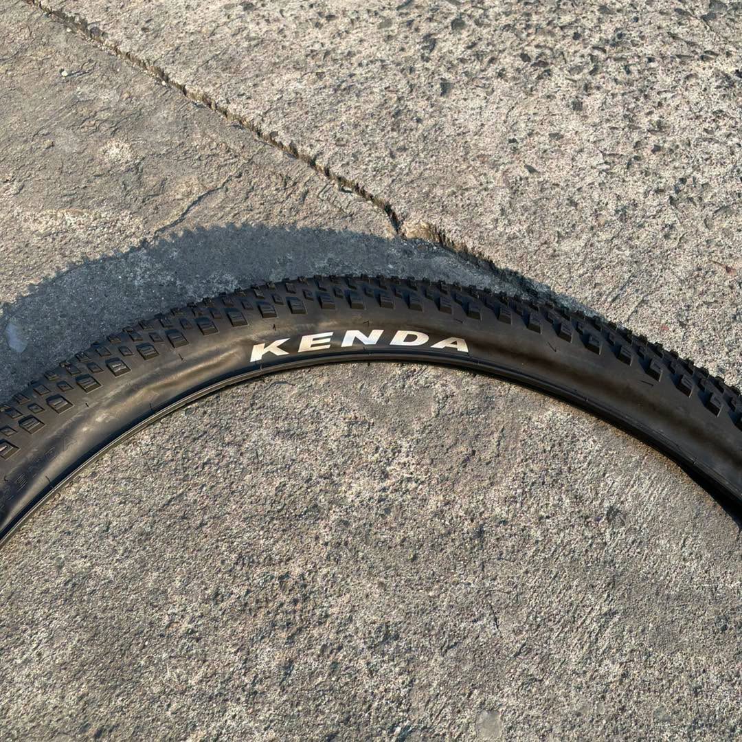 KENDA 29 X 2.20 BOOSTER TIRE