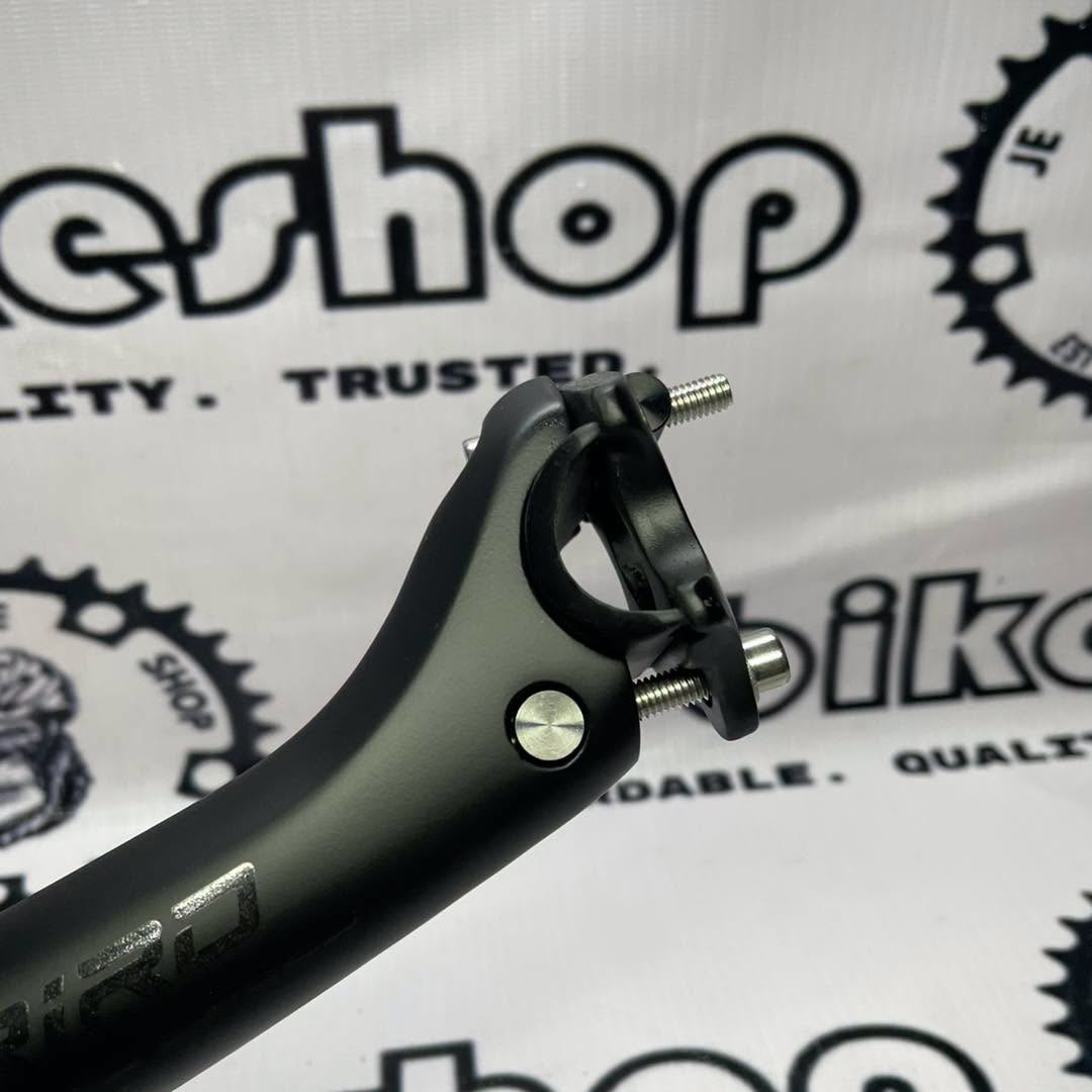 RIRO 31.6 X 350 MM CARBON SETBACK GLOSSY BLACK SEATPOST