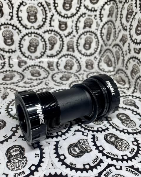 TANKE bottom bracket Hallowtech threaded type BB68