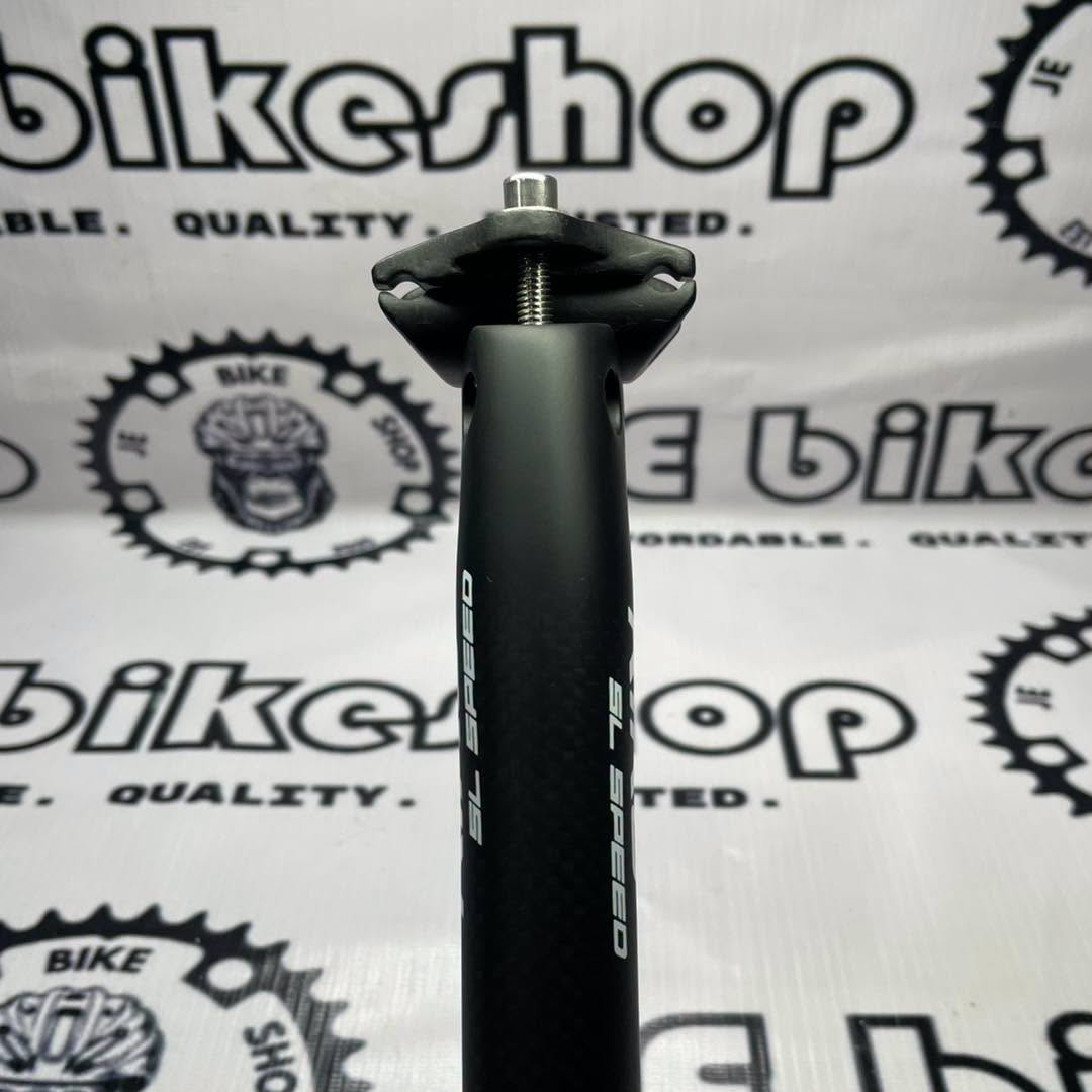 RIRO 27.2 400MM CARBON SETBACK MATTE WHITE SEATPOST