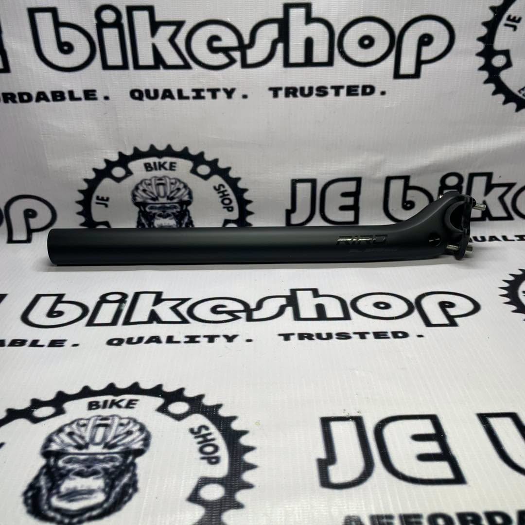 RIRO 31.6 X 350 MM CARBON SETBACK GLOSSY BLACK SEATPOST