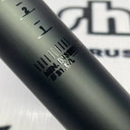 RIRO 31.6 X 350 MM CARBON SETBACK GLOSSY BLACK SEATPOST