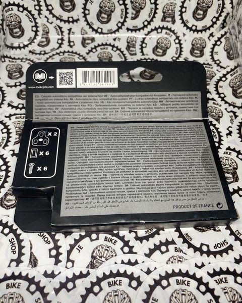 Durable LOOK KEO gray attachment for pedals.