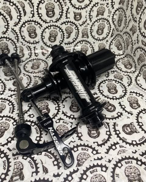 HASSNS road bike hub pair 20/24 holes lightweight design.