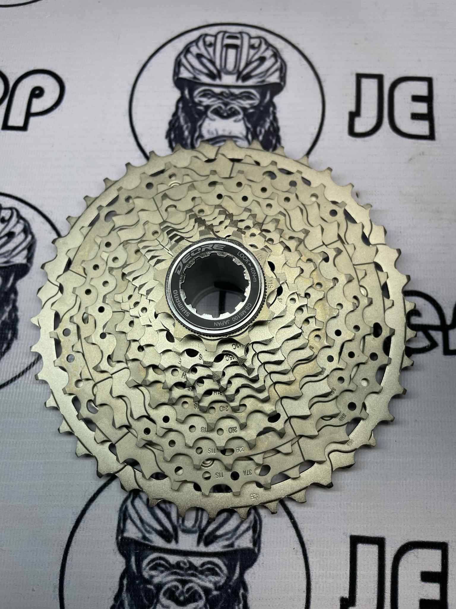 STRAIGHT M5100 11 SPEED UPKIT WITH M5100 COGS 42T AND SHIMAN0 HG601 11S CHAIN