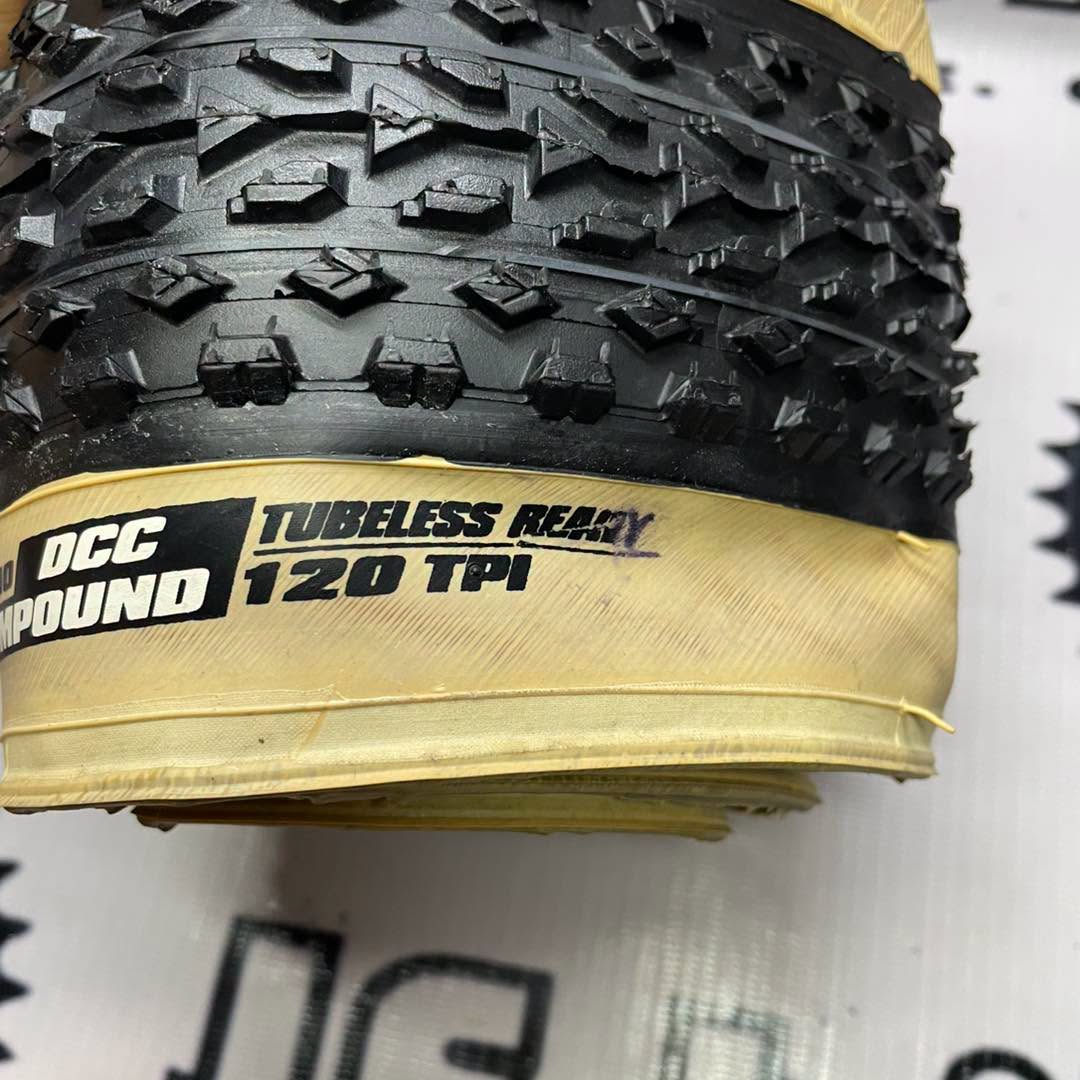 VEE TIRE CO. MISSION 29 X 2.10 TUBELESS READY TIRE