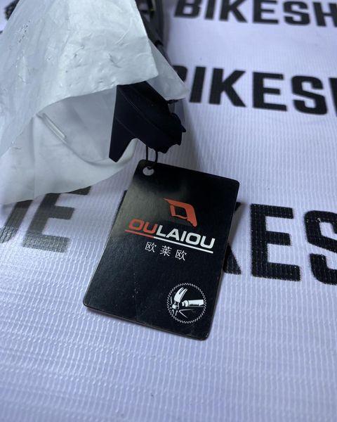 Lightweight Oulaiou cycling sunglasses with clear lenses and flexible frame.