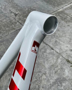 Lightweight Sagmit Brooklyn V3R frame 29-inch, white/red, tapered