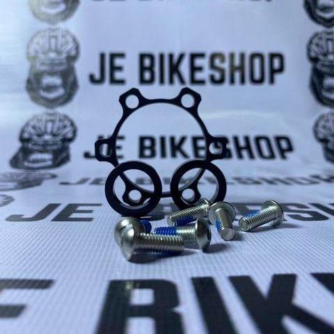 Kocevlo full carbon MTB fork with flat mount and internal fit.