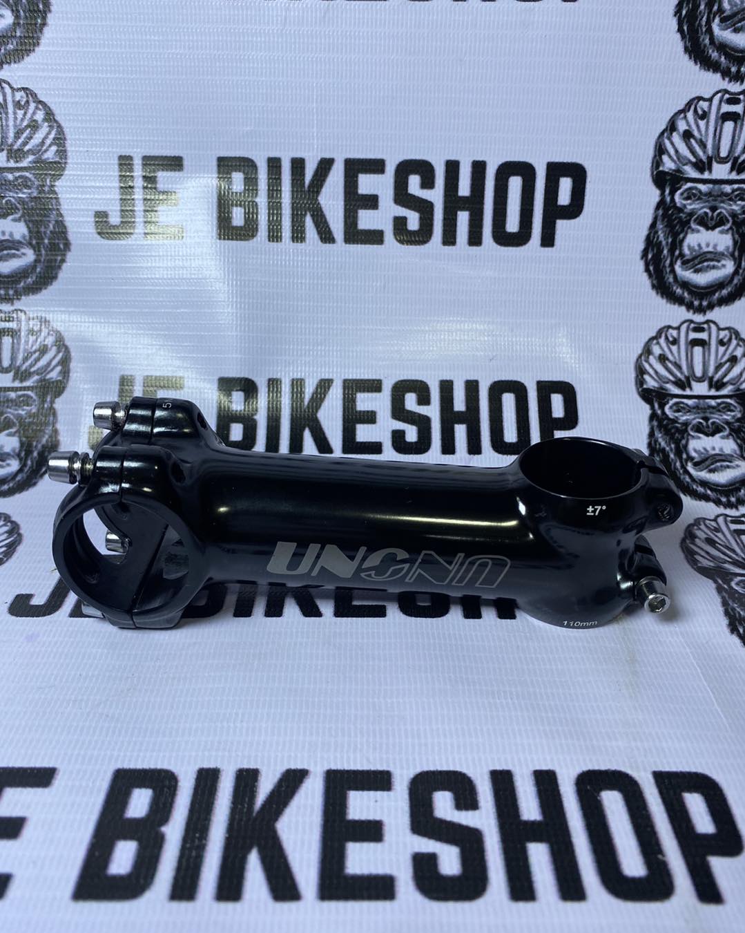 UNO black glossy stem for cycling cockpit upgrade