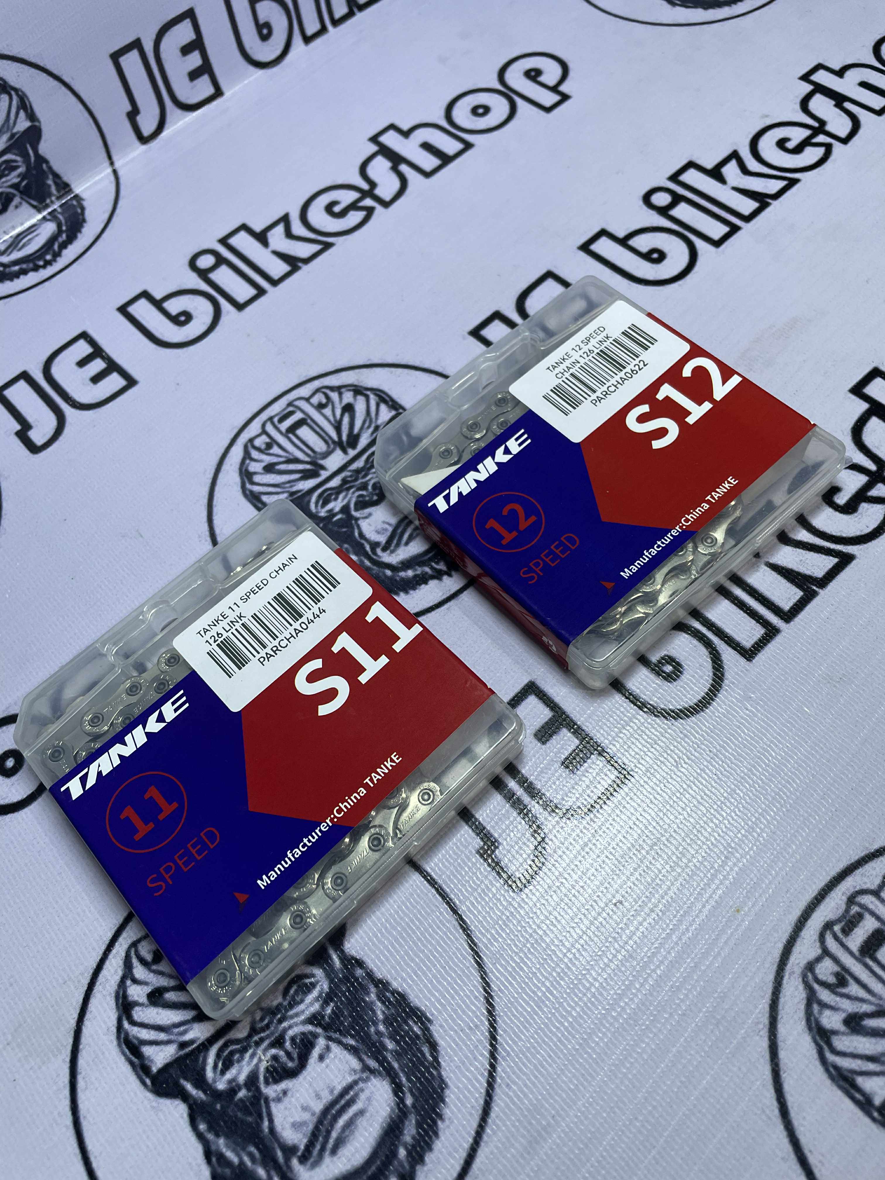 TANKE 11 AND 12 SPEED 126 LINK WITH MISSING LINK CHAIN WITH BOX