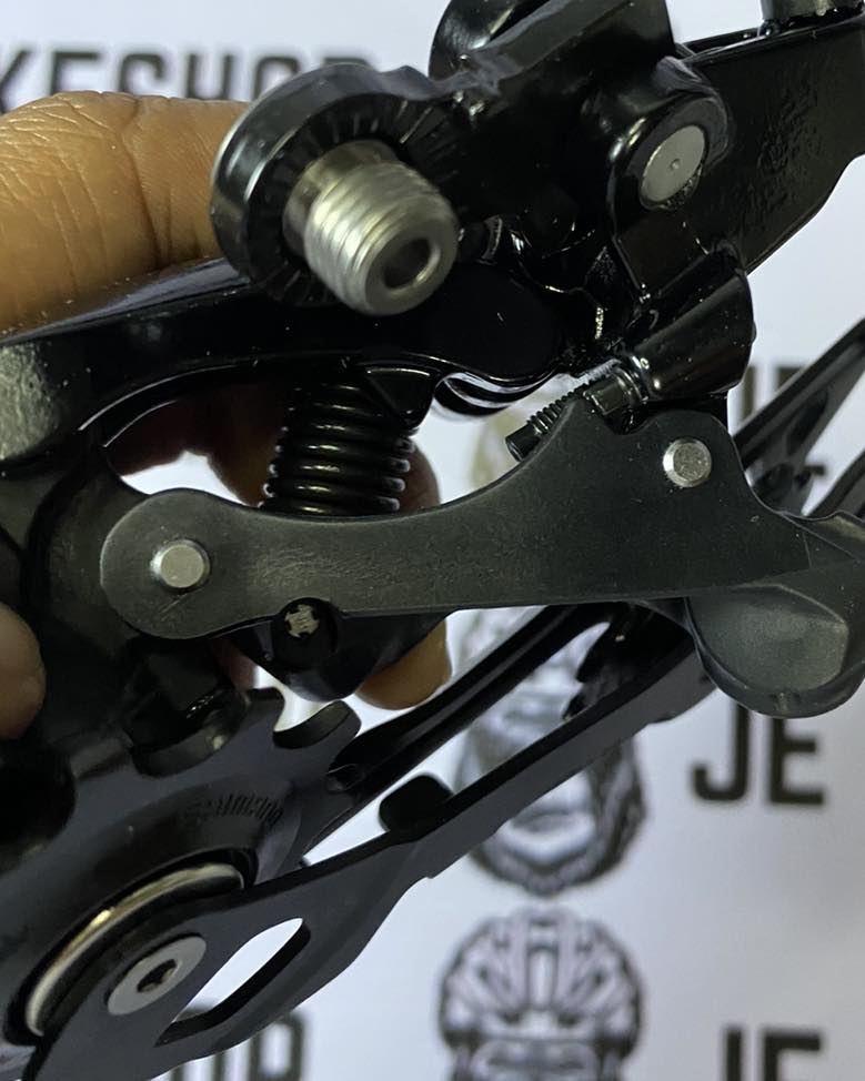 Shimano 105 RD 11s short cage rear derailleur black silver