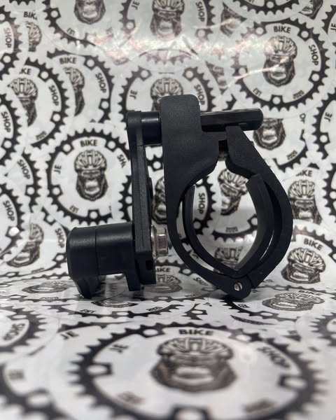 Clamp mount chain guide for mountain bikes, durable and lightweight.