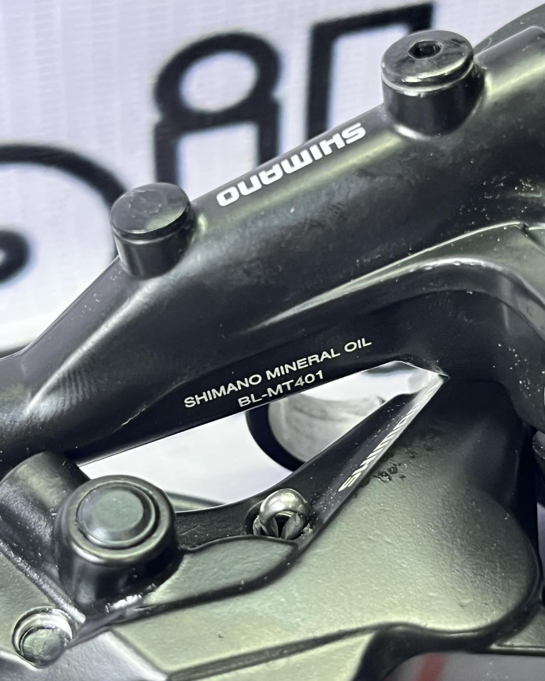 SHIMANO DEORE MT420 HYDRAULIC DISC BRAKE SET BL-MT401 BRAKE LEVER AND BR-MT420 BRAKE CALIPER 4 PISTON / QUAD PISTON