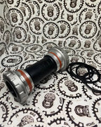 Shimano SM-BB52 Hollowtech bottom bracket for road and MTB bikes.