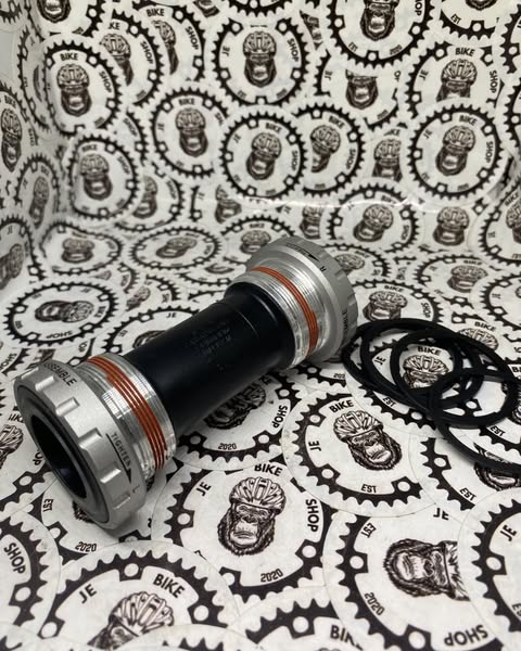 Shimano SM-BB52 Hollowtech bottom bracket for road and MTB bikes.