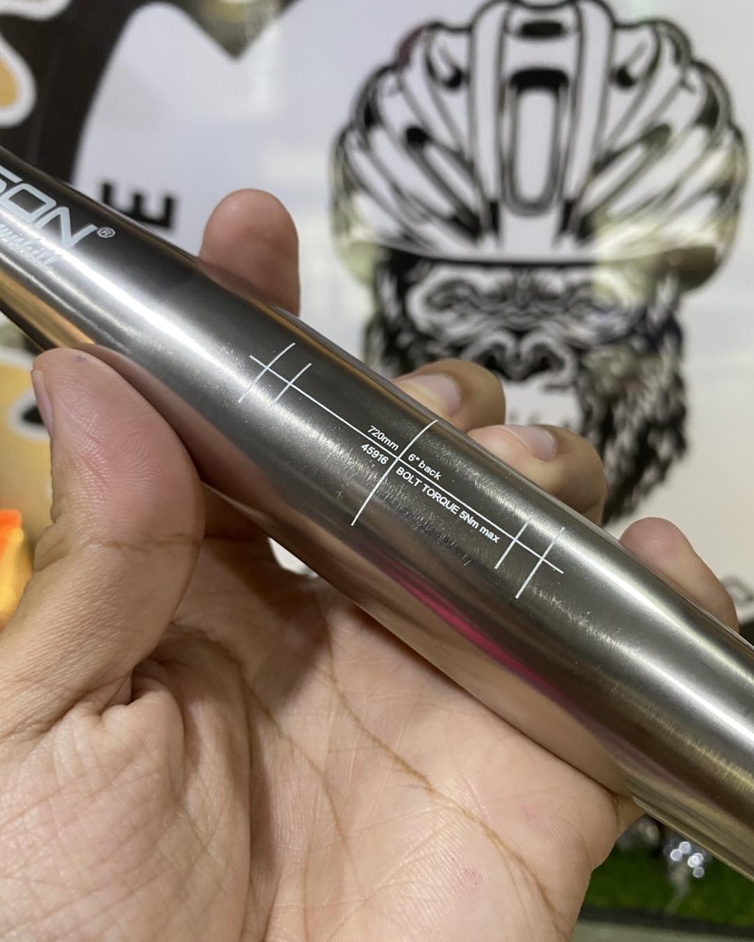 CNC aluminum downhill MTB handlebar with cuttable length