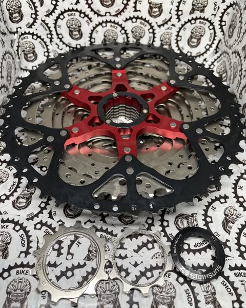 SUNSHINE 11-speed MTB cogs durable and smooth shifting.