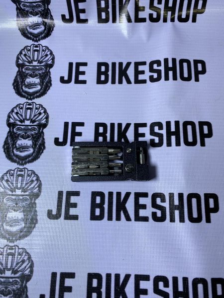 Rider Ace multi-tool with chain cutter for MTB and road bikes.