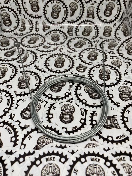 Universal bike brake cable compatible with MTB and road bikes