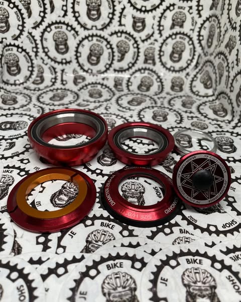 HEADSET CONVERTER *TO FIT NON TAPERED FRAME RO TAPERED FORK*