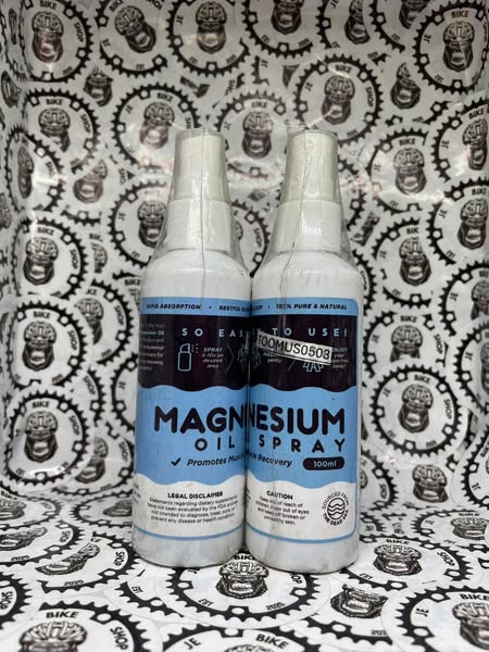 Soothing magnesium oil mist for cramps and fatigue.