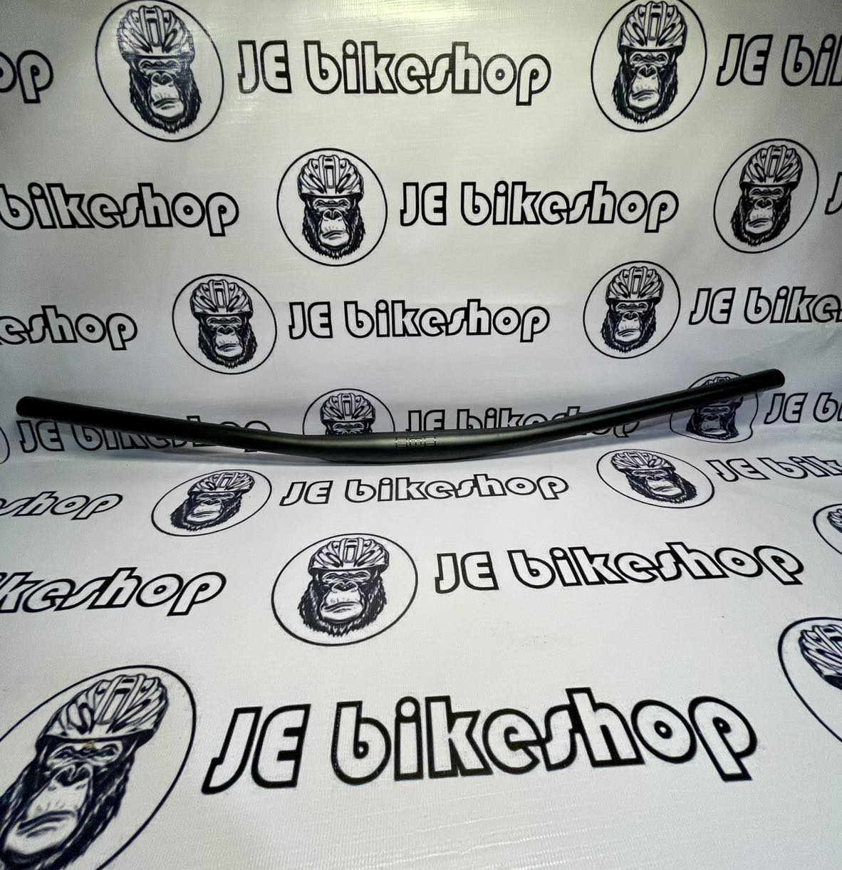 SAGMIT Airbourne back sweep OS X 800mm cuttable bike handlebar.