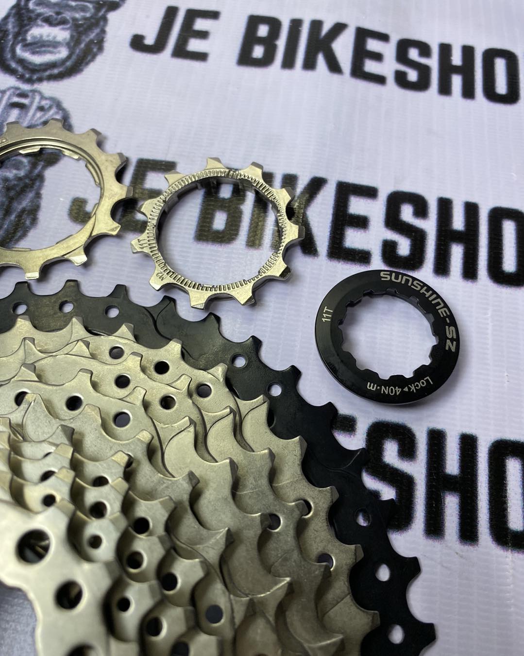 11-40T Sunshine 10-speed cogs, compatible with Shimano and SRAM.
