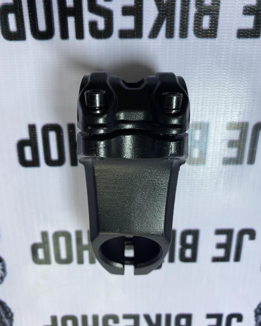 Lightweight Truvativ Hussefelt 70mm slammed stem, 17° for MTB and BMX.