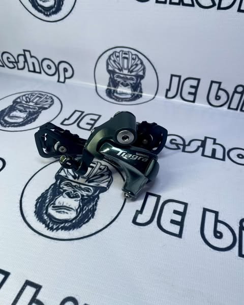 Shimano 4700 Tiagra GS rear derailleur with medium cage for road bikes.