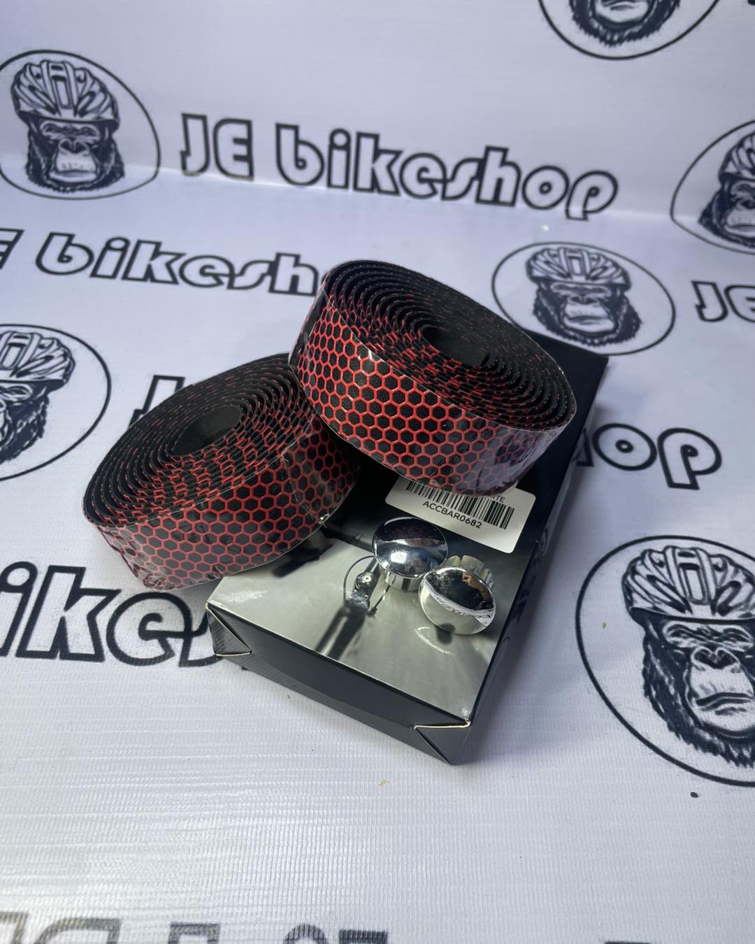 Durable honeycomb handlebar tape for comfortable road biking