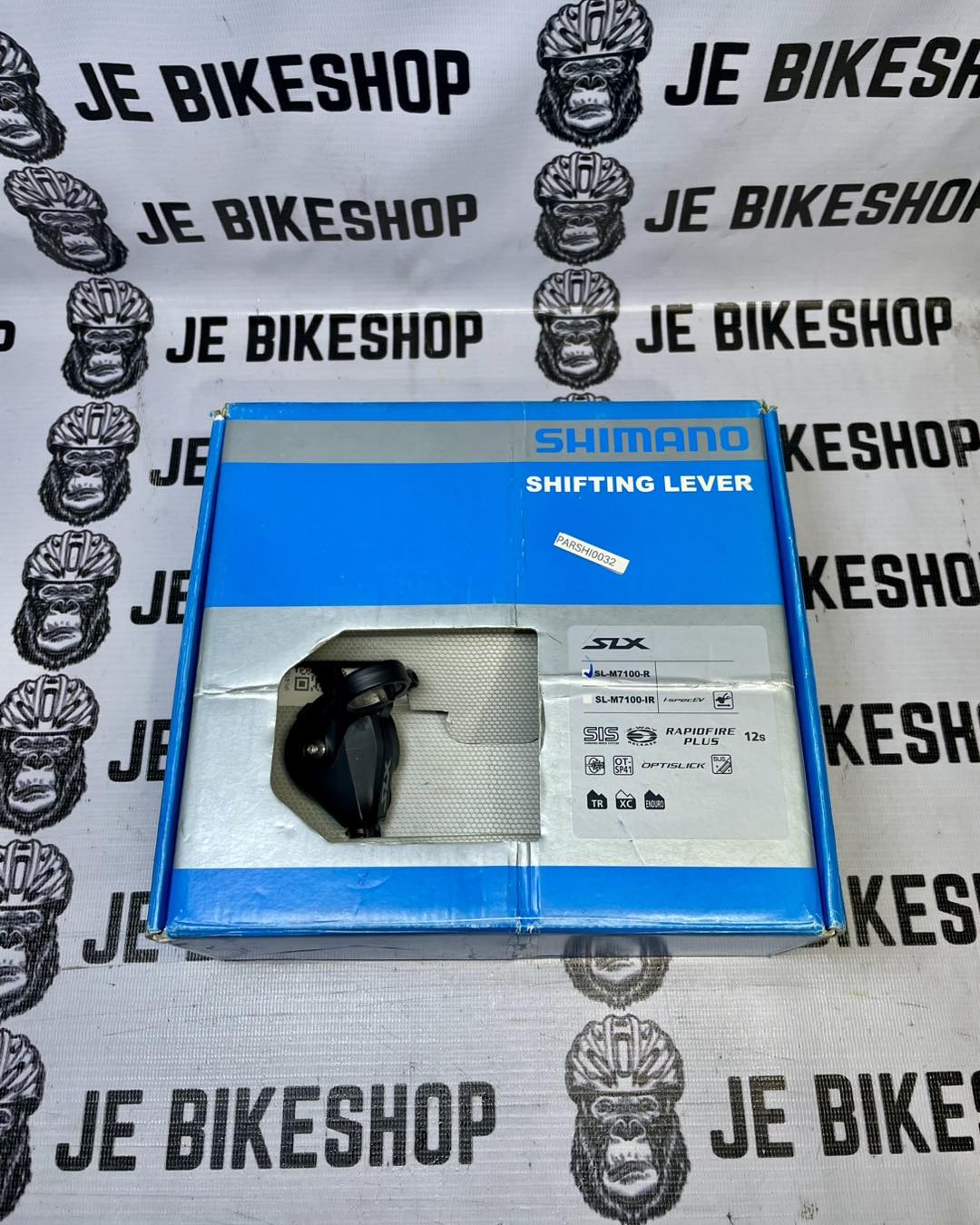 SLX M7100 shifter with original Shimano cable and housing, boxed