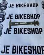 Aluminum chain wear checker for MTB and road bikes.