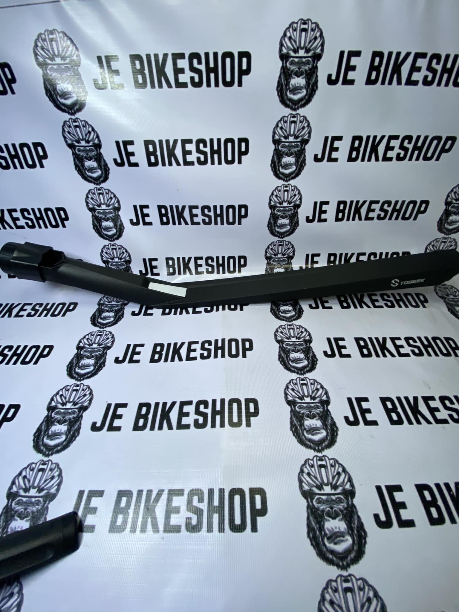 TOSEEK road bike fender for front and rear wheels.