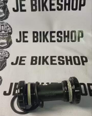 SHIMANO HOLLOWTECH BOTTOM BRACKET THREADED