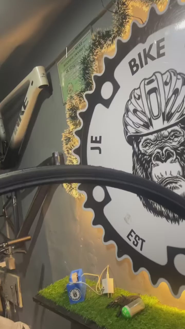 COMPASS 700X23C TIRE FAST ROLLING BLACK