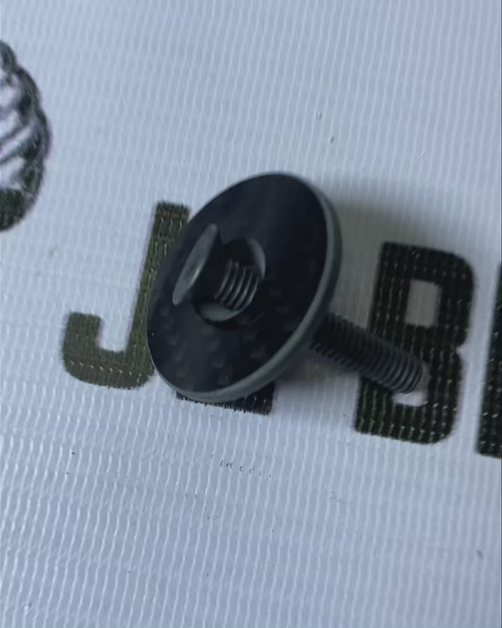 TOPCAP CARBON LIGHTWEIGHT AND SHIMANO PRO